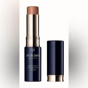 Cle de Peau Concealer Shade Nutmeg